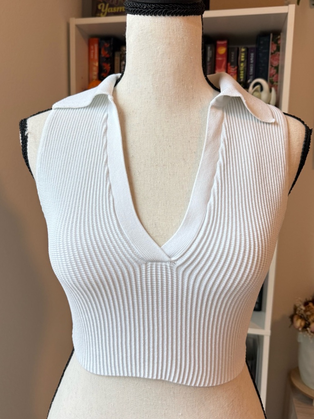 Aritzia Babaton white top XS